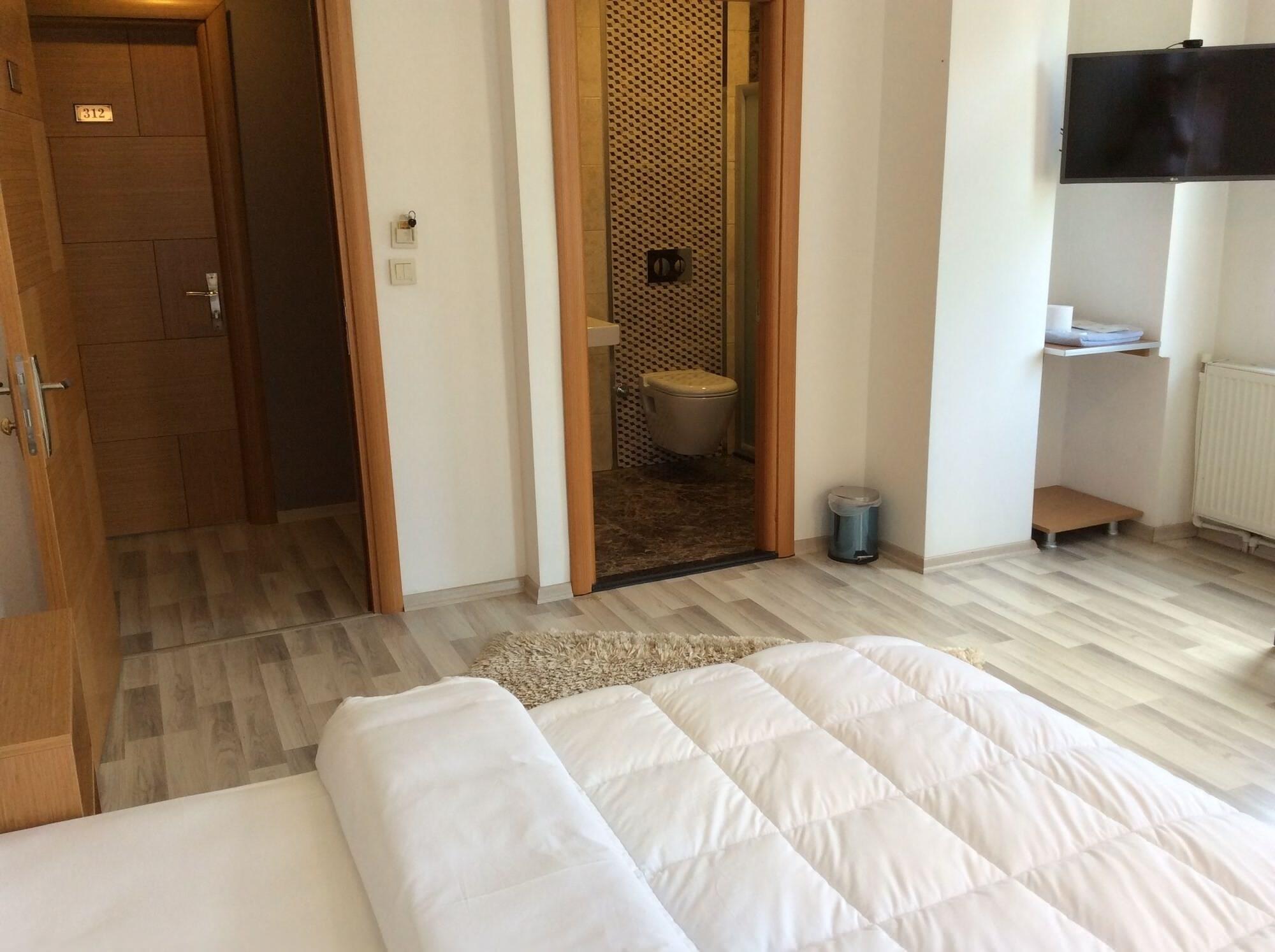 Hotel Yonca Истанбул Екстериор снимка
