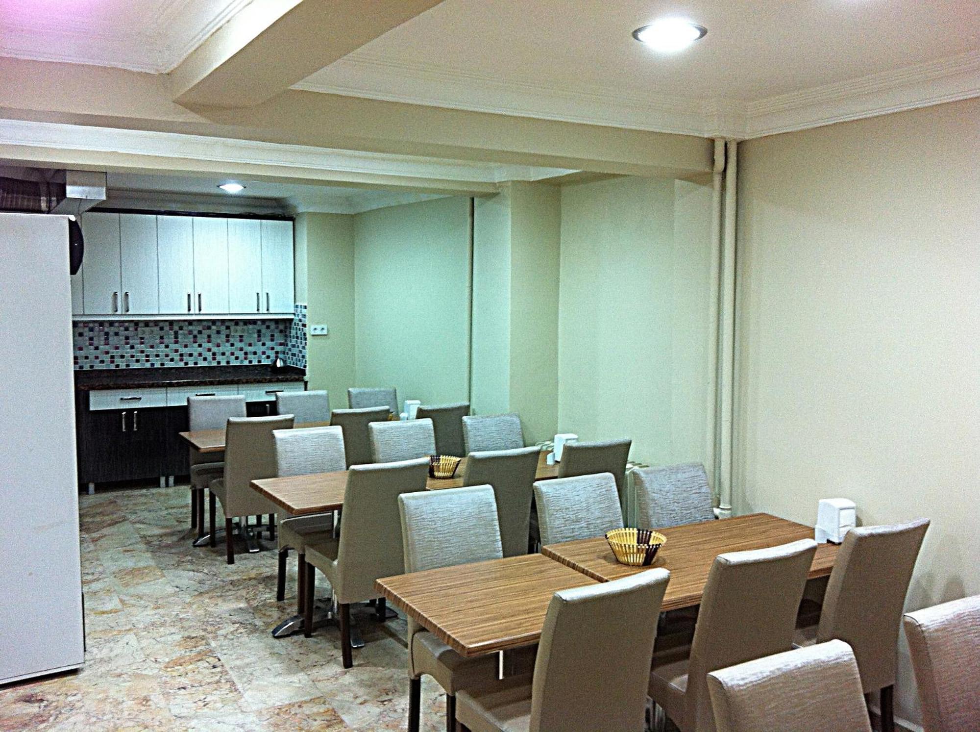 Hotel Yonca Истанбул Екстериор снимка